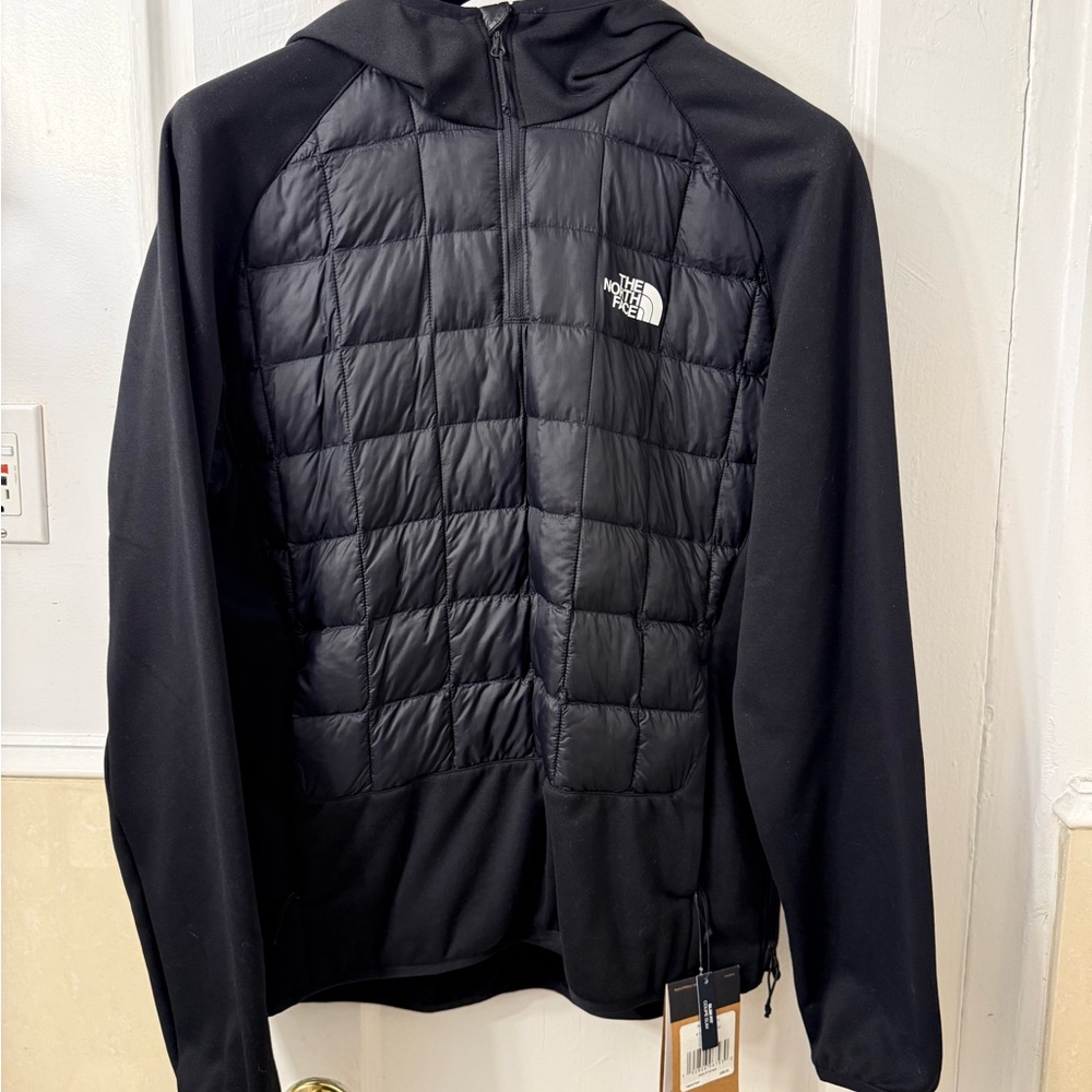 The North Face Men's Quilted Black Puffer Jacket